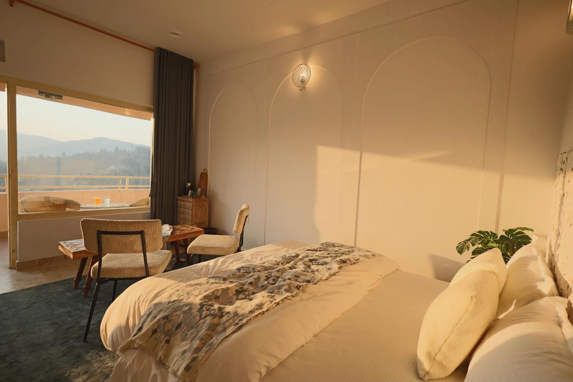 Nazaara -Thhpsociety - Mukteshwar - Witness The View From Your Bed Exterior photo